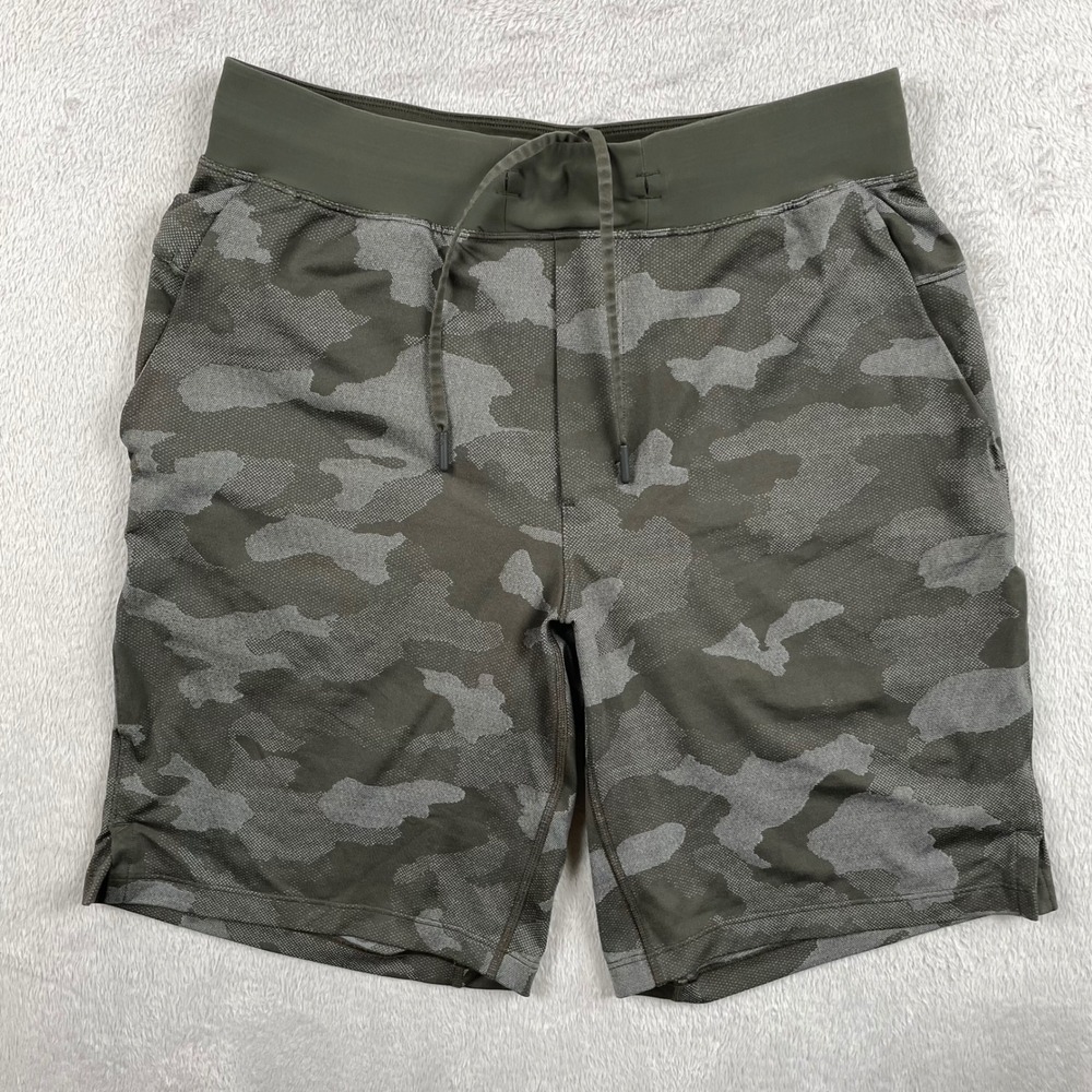 Lululemon THE Short Men Medium Green Camo Athletic Workout Training Linerless 9"
